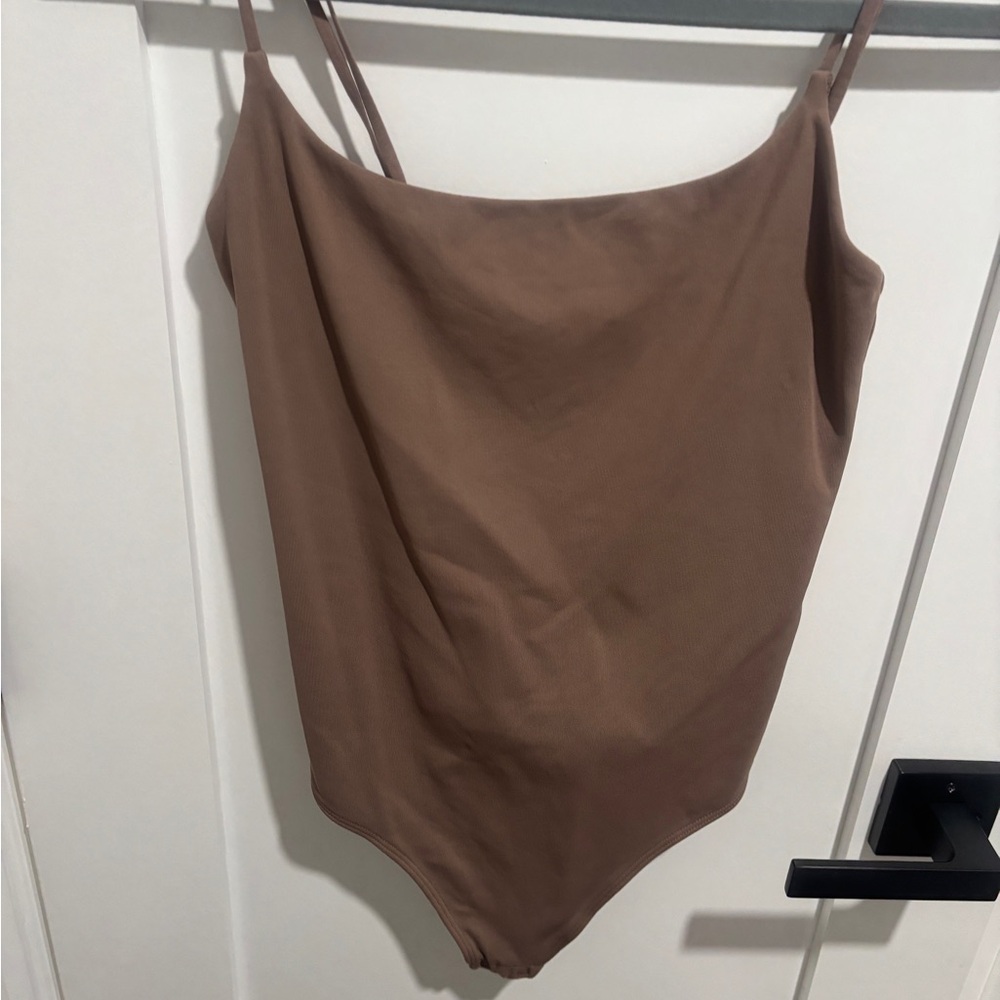 Aritzia Babaton Taupe limited edition color Contour Bodysuit